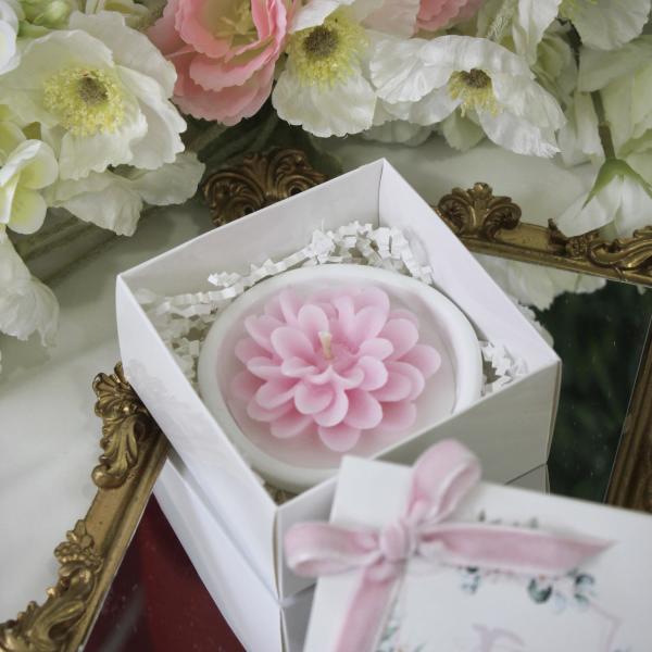 Beton kaplı lotus mum( çiçek rengi degişebilir )